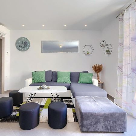 Apartment Joy By Interhome Pula Exteriör bild