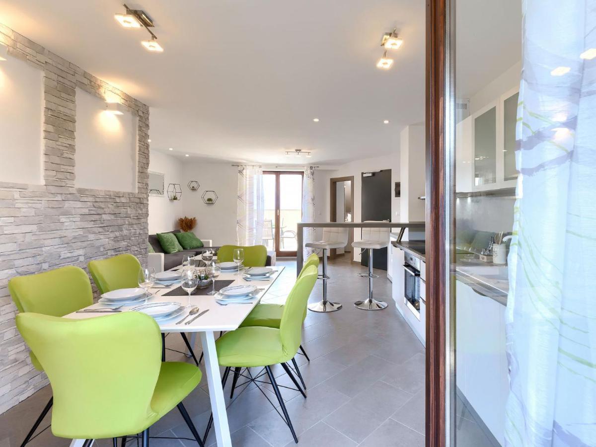 Apartment Joy By Interhome Pula Exteriör bild