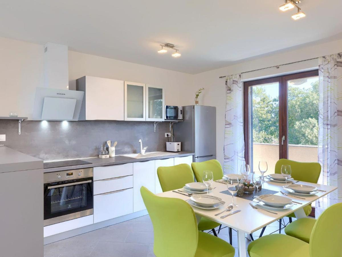 Apartment Joy By Interhome Pula Exteriör bild